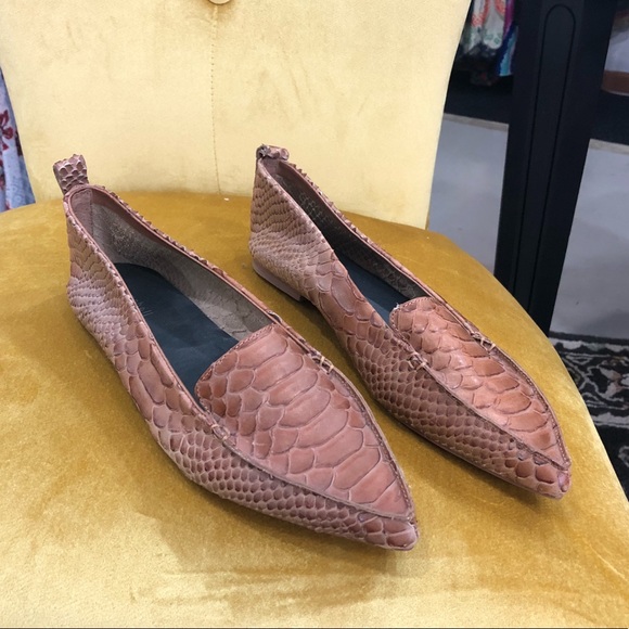 Jeffrey Campbell Shoes - Jeffrey Campbell Snake Skin Pointed Flats